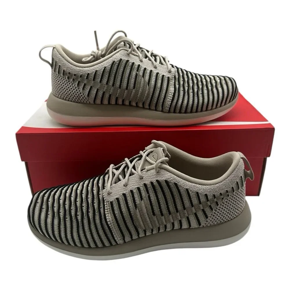Nike Roshe Two Flyknit Running Shoes Womens 7 Natural Olive Black‎ 844929-200
